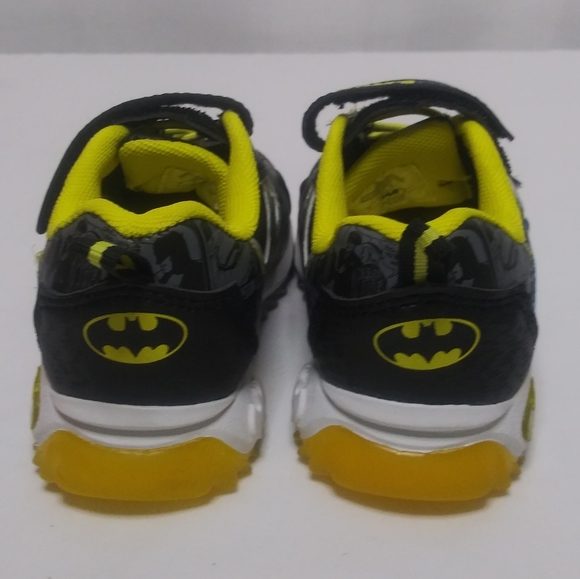 Batman Light Up Sneakers - Picture 4 of 9